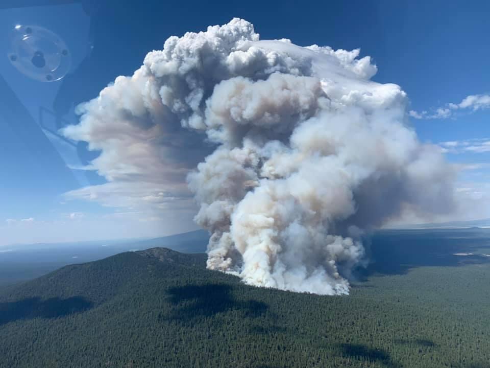 An early photo of a huge smoke cloud from the Bootleg wildfire in Oregon. July 17, 2021.