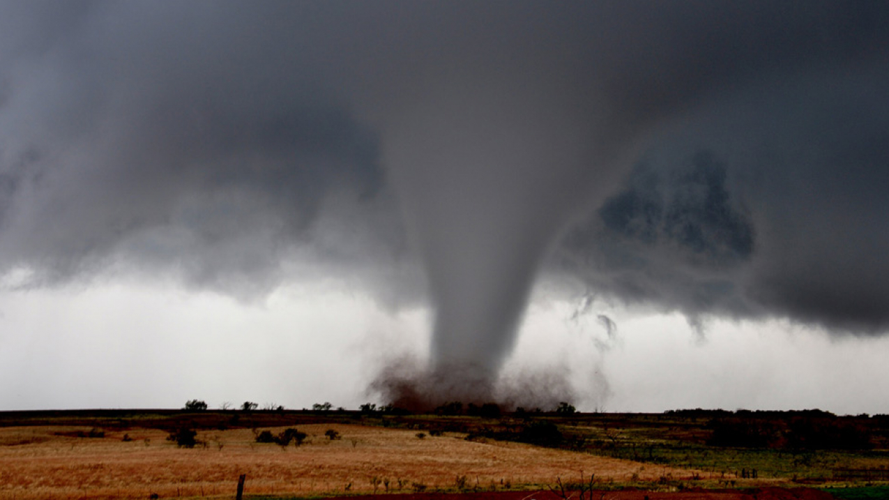 Tornado as it moved west of Manitou, Oklahoma on November 7, 2011.