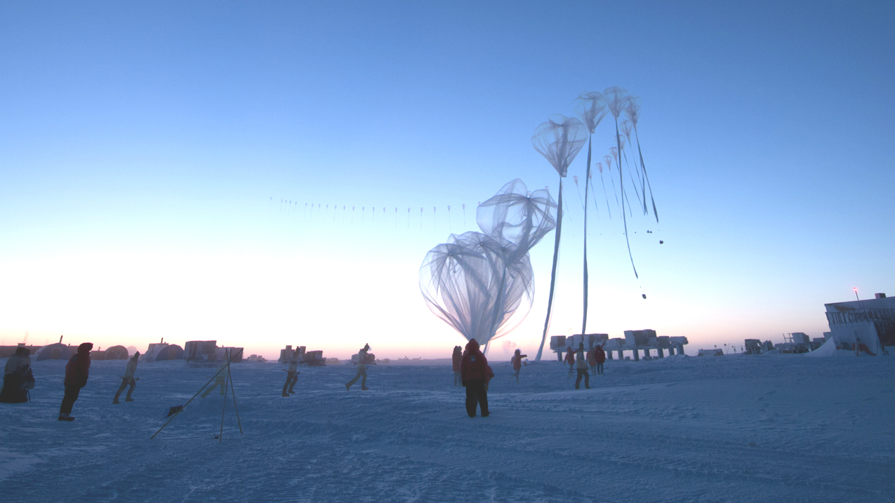 Sept. 9, 2019: A time-lapse image of NOAA staff at the South Pole launching a weather balloon fitted with an ozonesonde that measures vertical concentrations of ozone inside the ozone hole. 