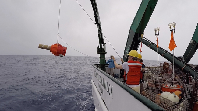 NOAA and cooperative institute scientists are releasing Deep Argo floats off Hawaii to test them in preparation for the major deployment NOAA and Paul G. Allen Family Foundation will conduct next year to create the the Atlantic Ocean array in international waters off Brazil.