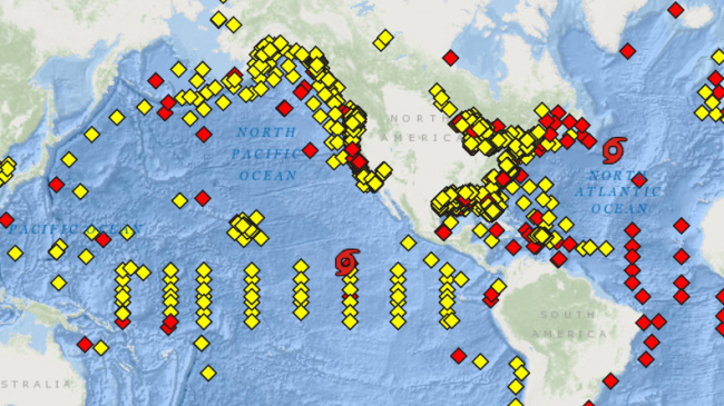 An international map showing the locations of buoys in the Atlantic Ocean, the Pacific Ocean, and some in inland waterways.