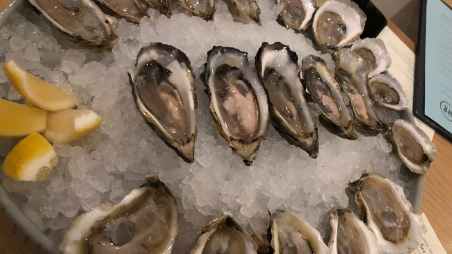 Fresh, farmed oysters are among the most delicious and prized seafood dishes at restaurants.