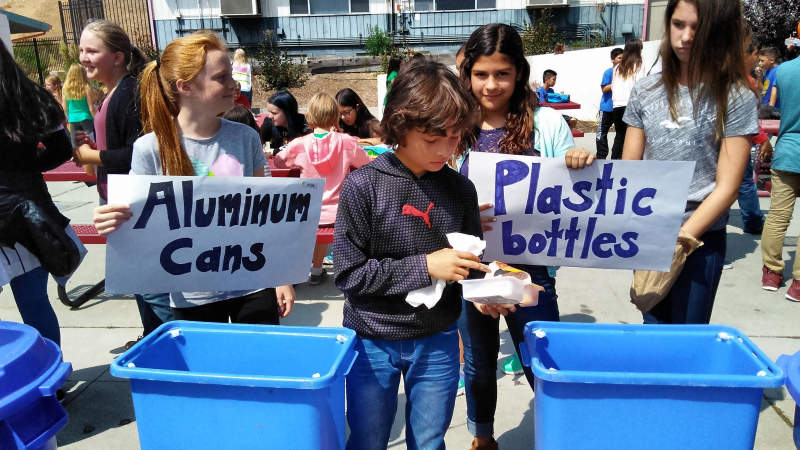 Buena Vista Middle School (Salinas, CA) students started off strong on their Ocean Guardian school project! The Ocean Pollution Solution club is working hard on properly managing their school's waste as well as educating their student peers about plastic pollution through school-wide announcements and informative posters.