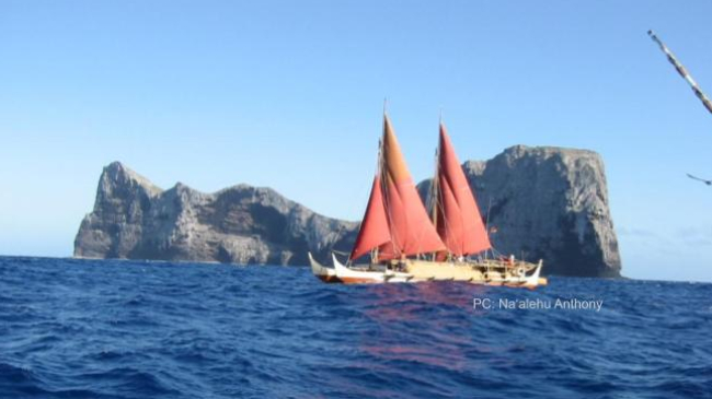 Hawaii canoe