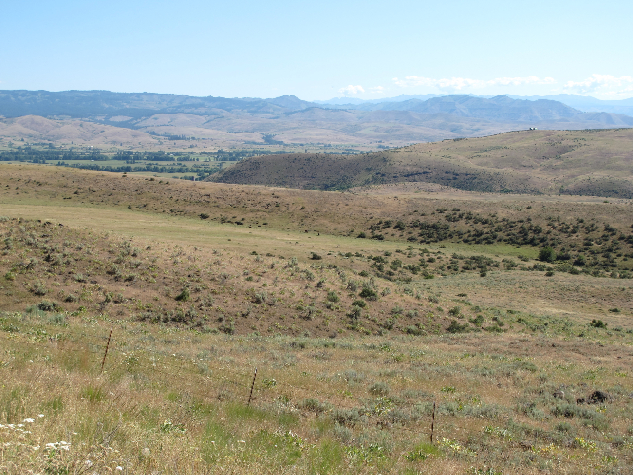 Looking down into Pine Valley along Oregon State highway 86 just outside ofHalfway