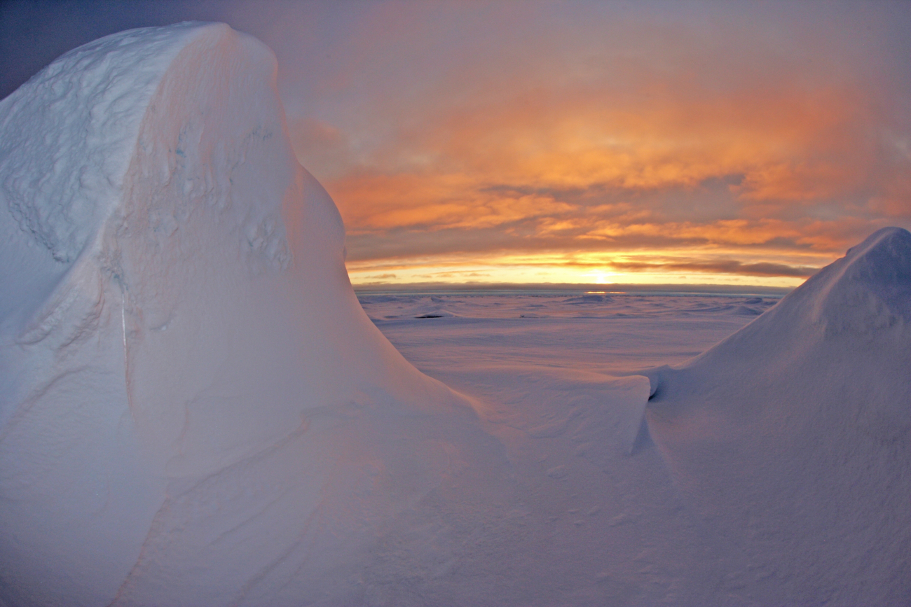 A spectacular Arctic sunset