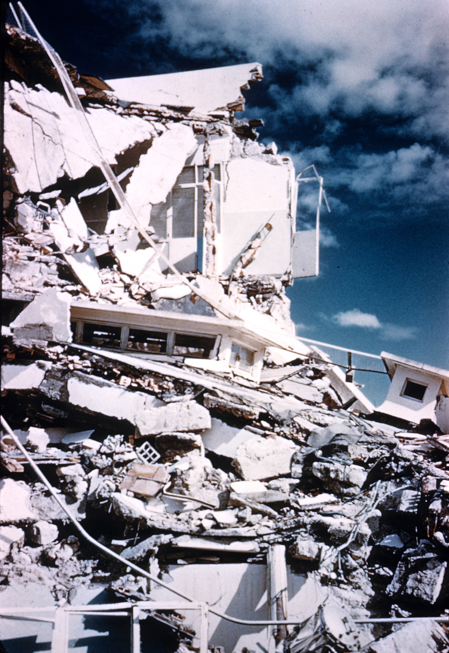 Unidentified earthquake damage image