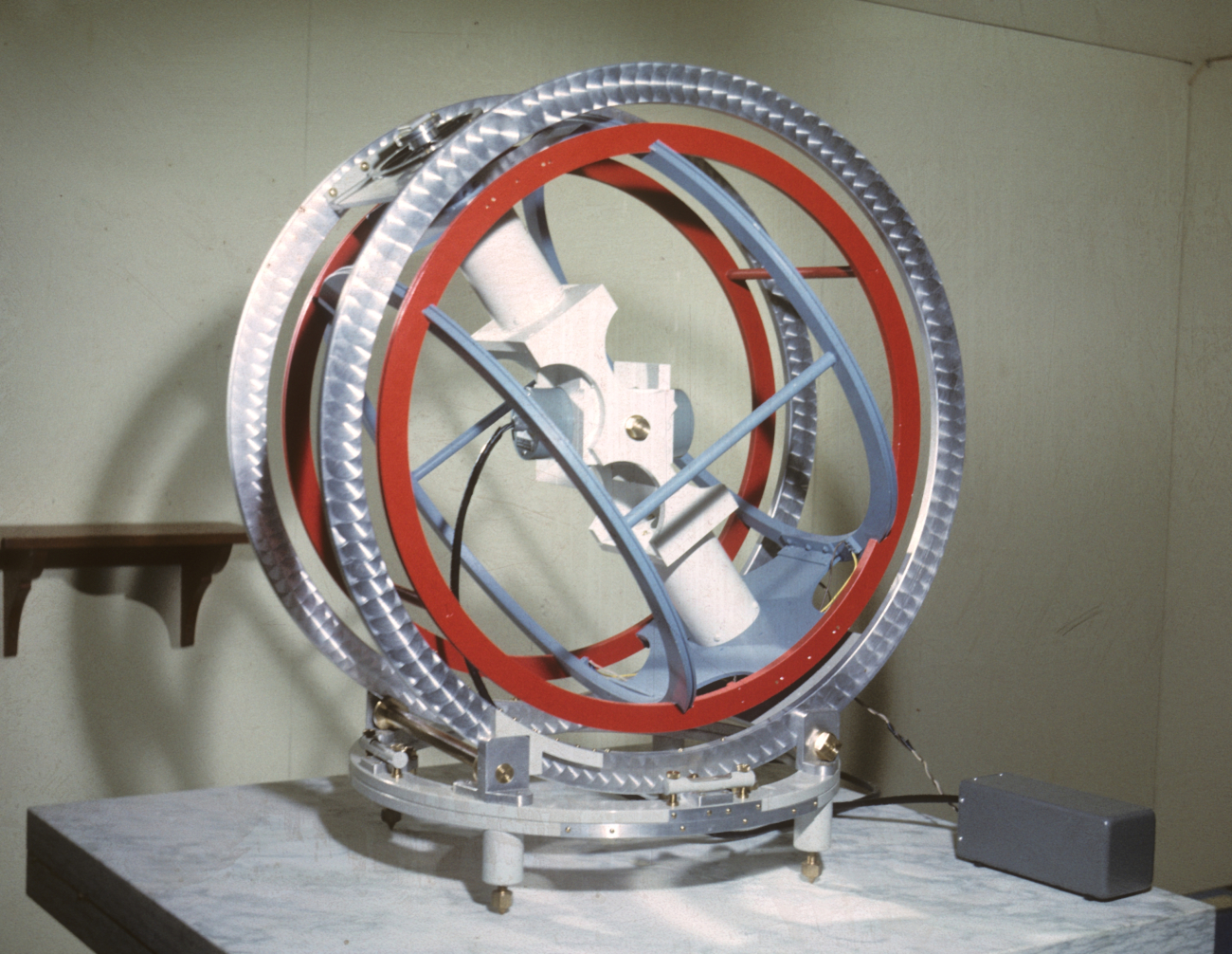 Coil assembly for automatic standard magnetic observatory