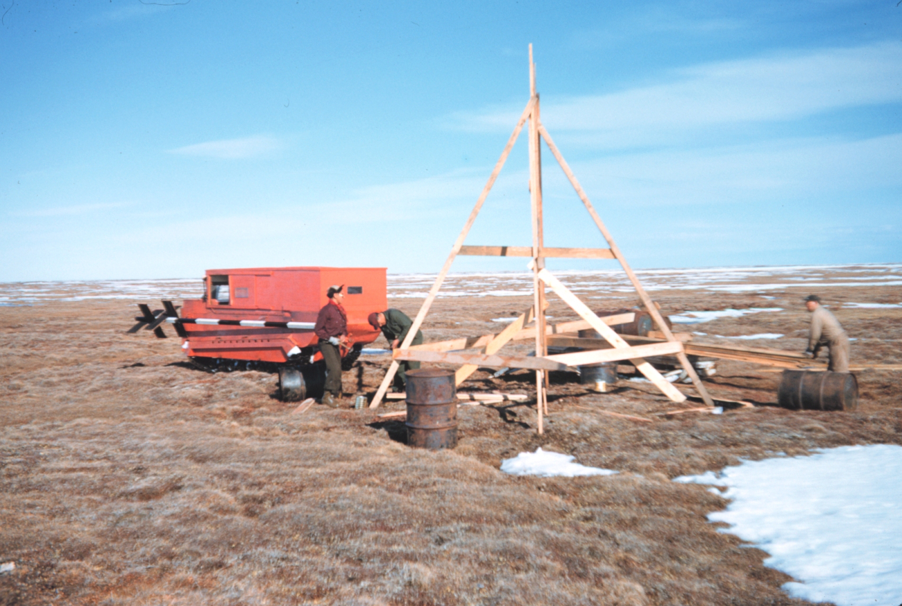 Building a visual hydrographic signal on the tundra