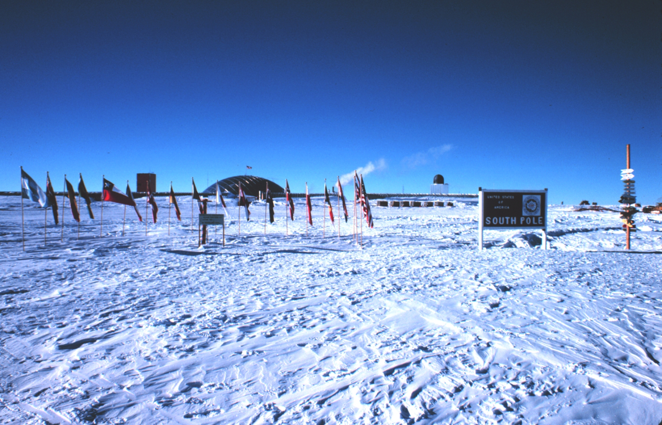 A panoramic view of the South Geographic Pole with South Pole Station