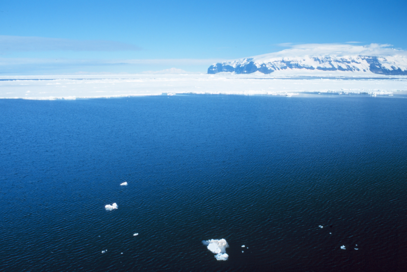 Looking south from Coulman Island in the northwest Ross Sea