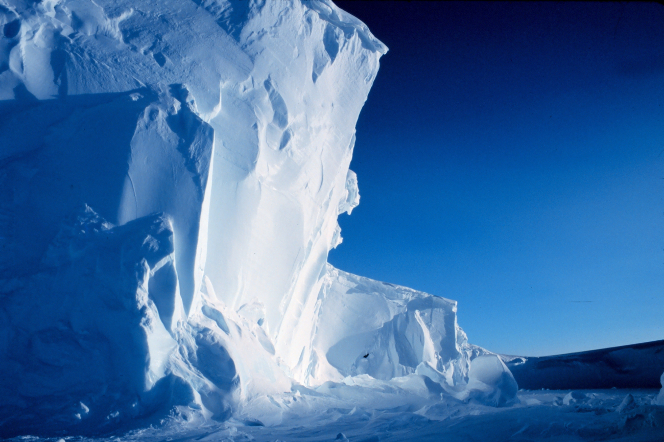 The Ross Ice Shelf at the Bay of Whales