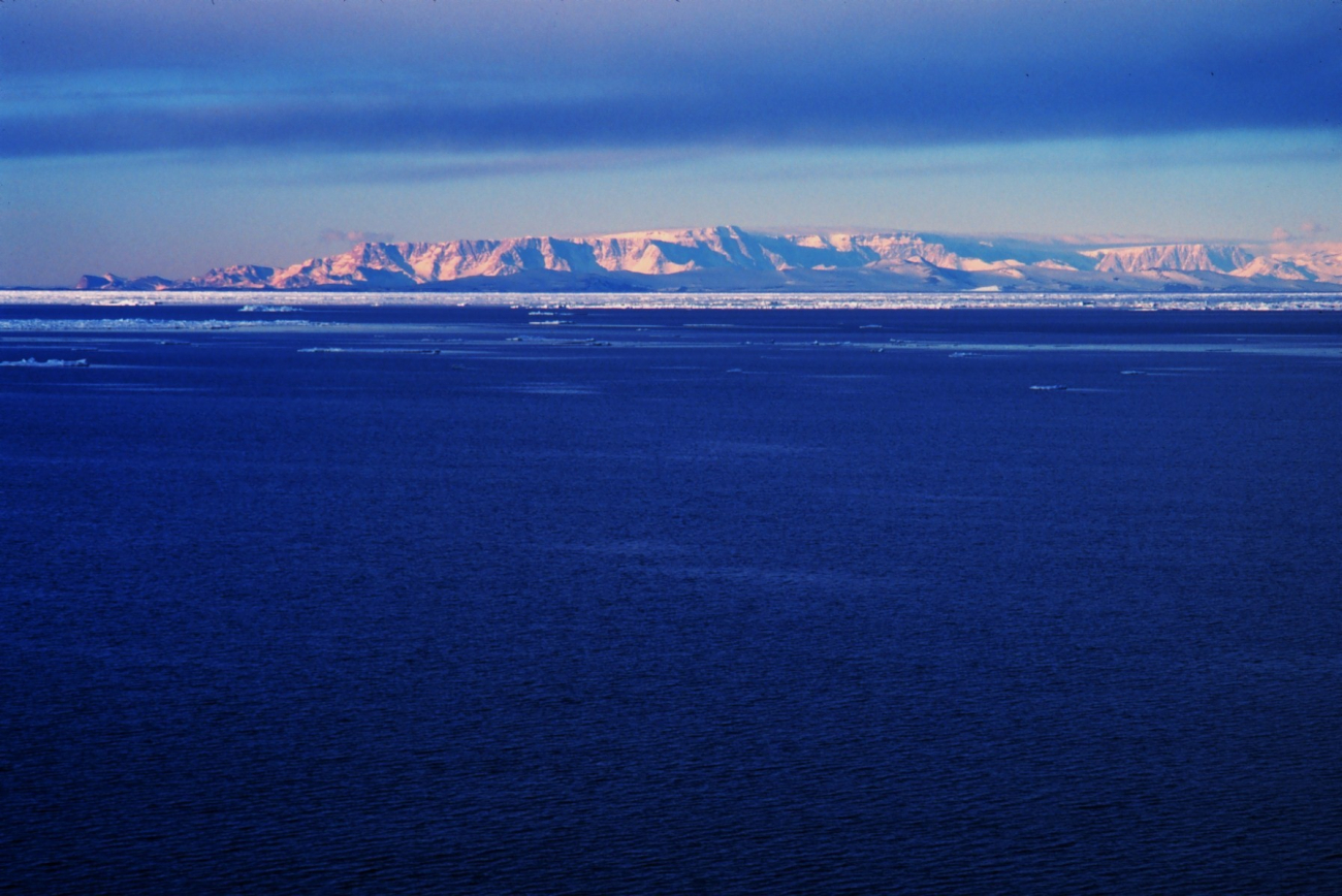 Transantarctic Mountains along the western edge of the Ross Sea