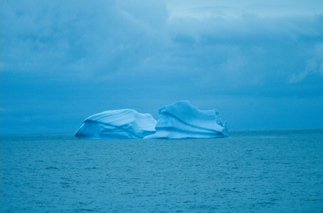 Contoured iceberg (in focus)