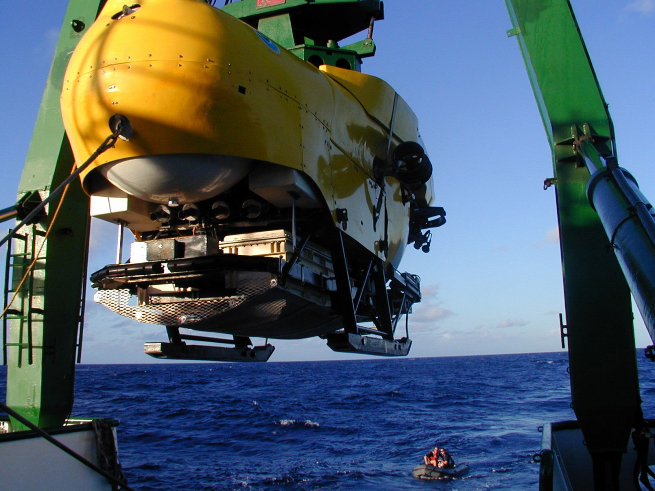Launching Pisces V submersible