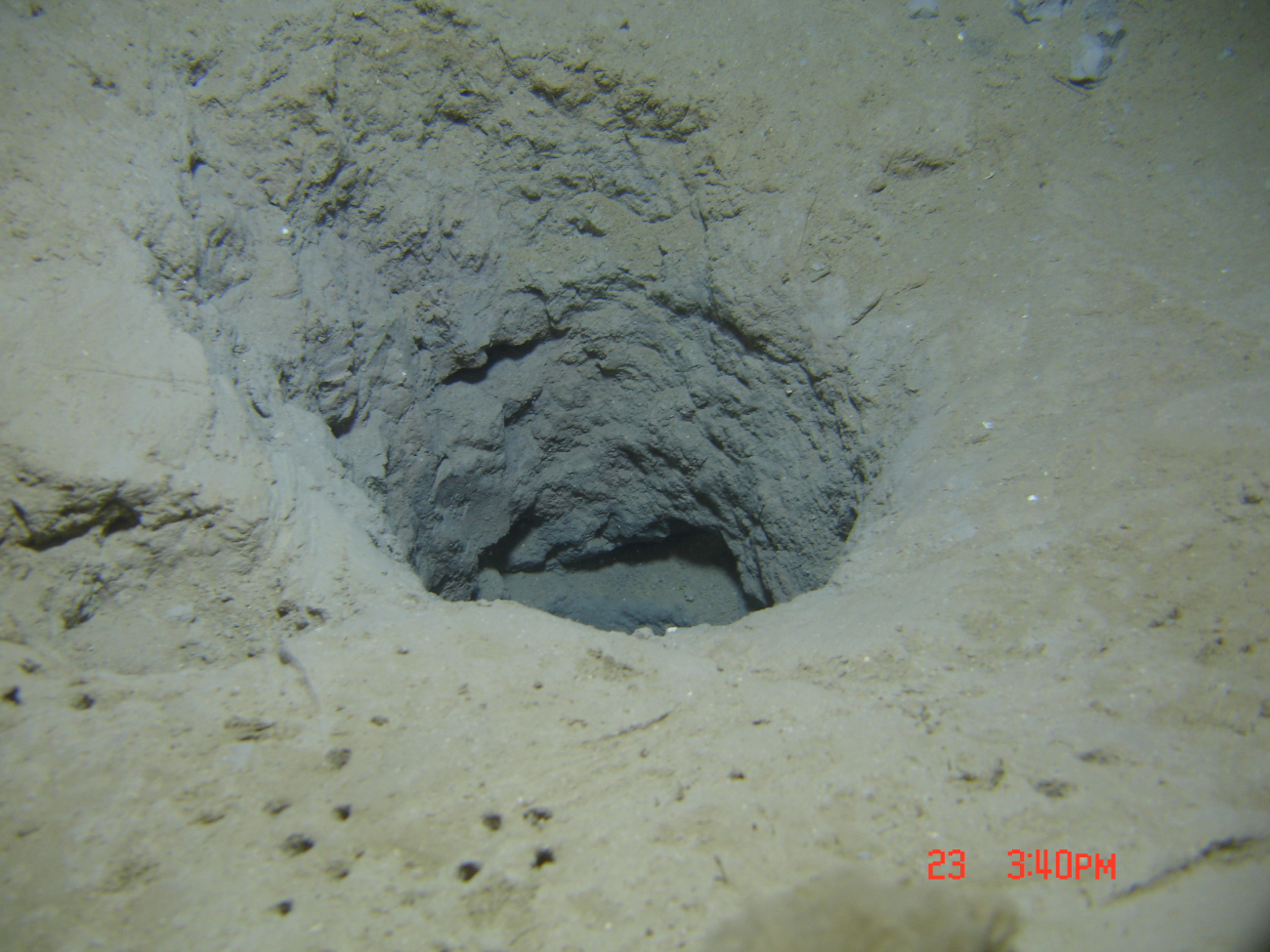 Must be the hole that the clumpy mudstone in expn1615 and expn1616 wereexcavated from
