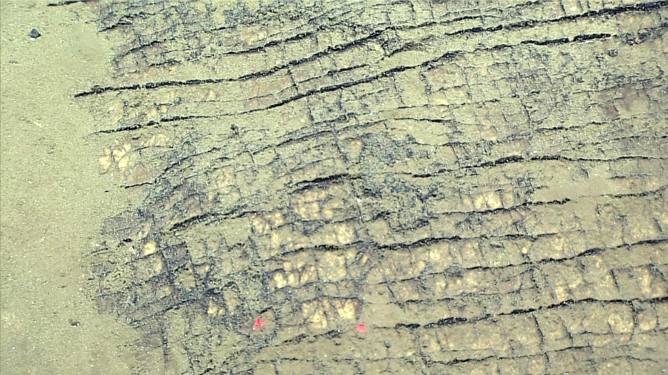 Lightly sedimented fractured orthogonally fractured rock