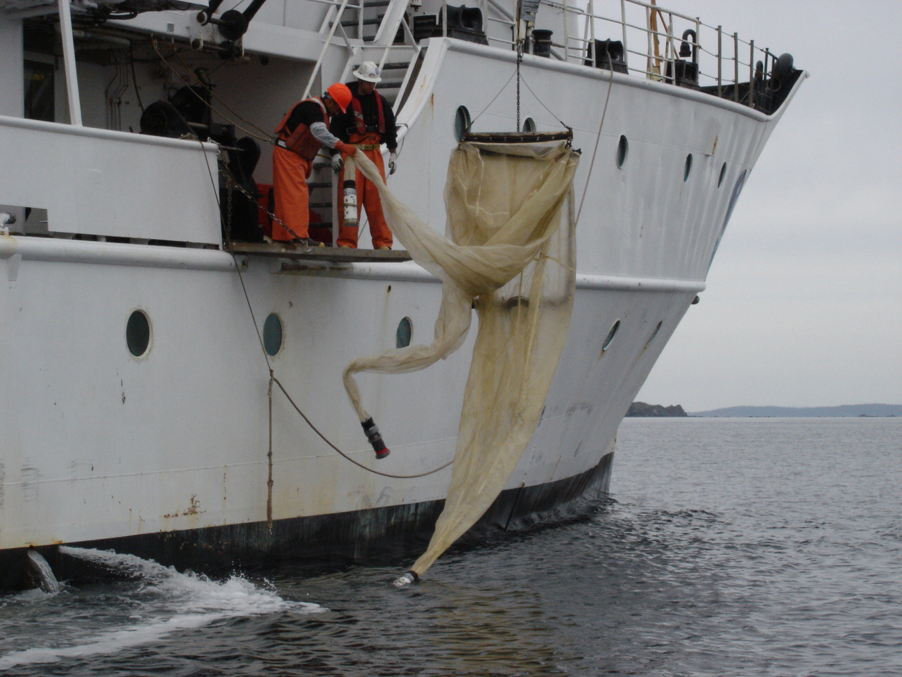 Recovering plankton tow nets