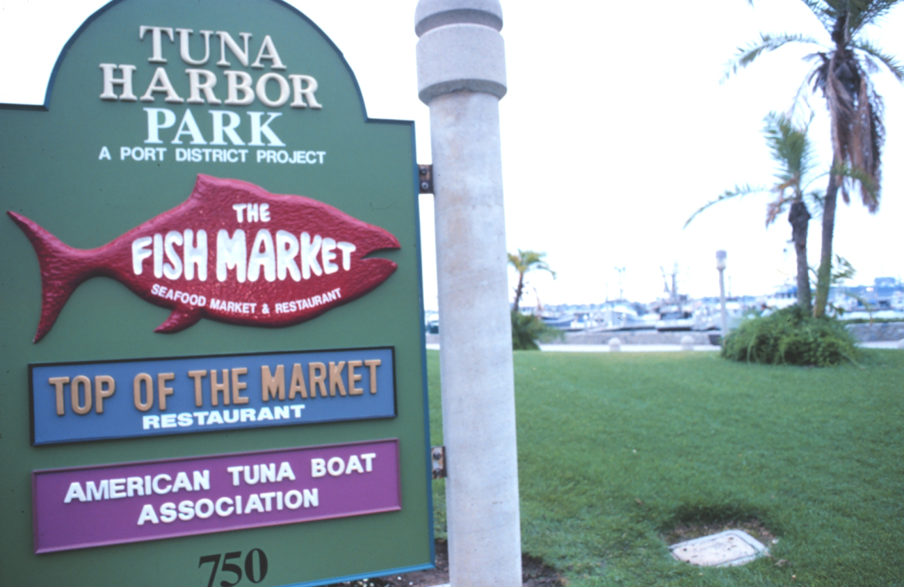 Entrance to Tuna Harbor Park