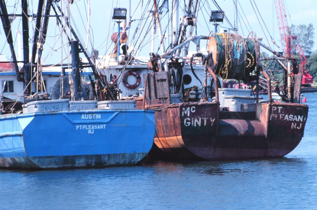 Stern view of the F/V AUSTIN and MCGINTY, fluke rigged