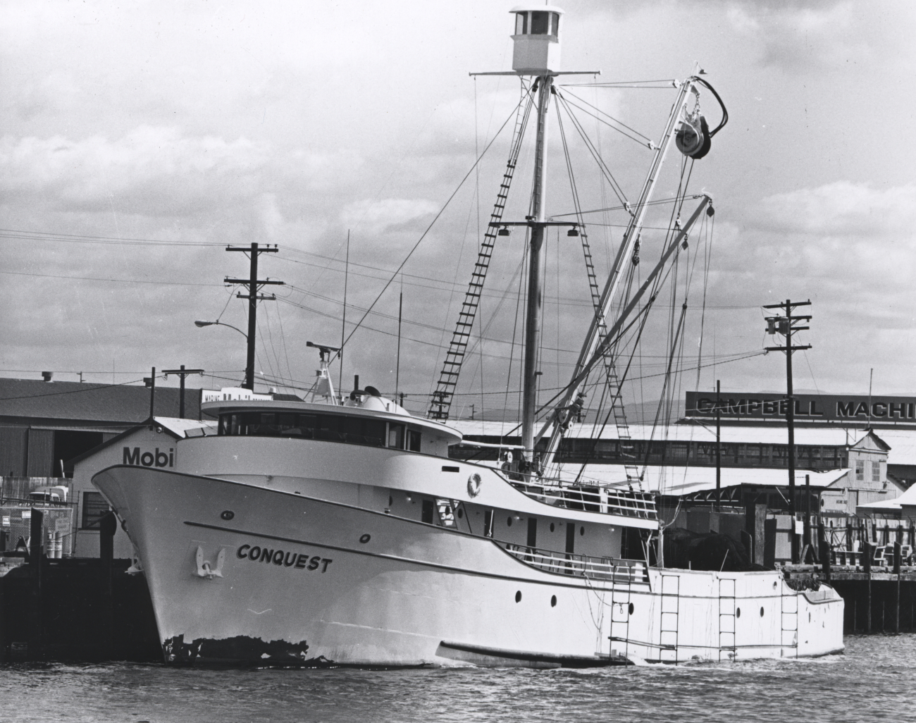 Tuna vessel CONQUEST