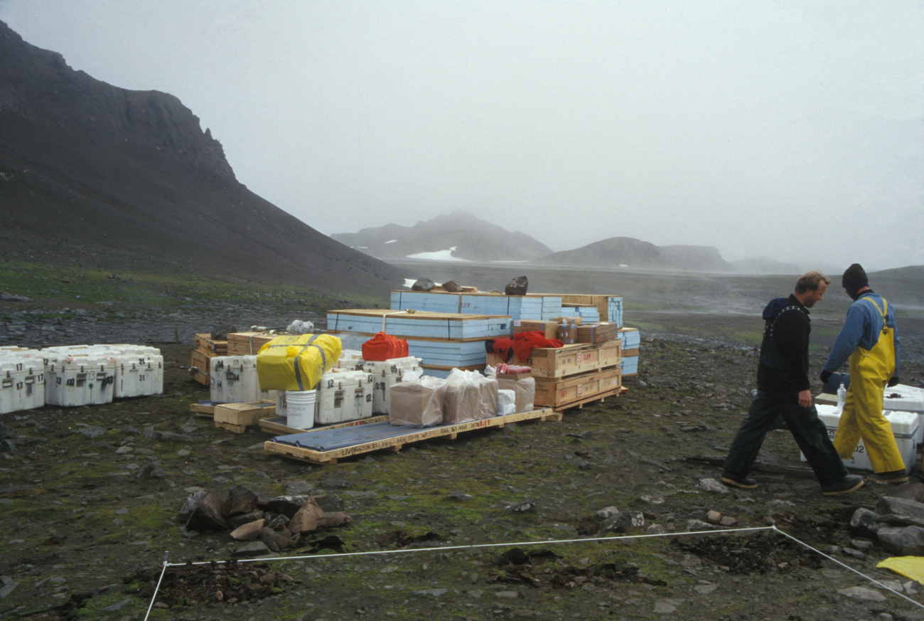Building the field station at Cape Shirreff, Livingston Island