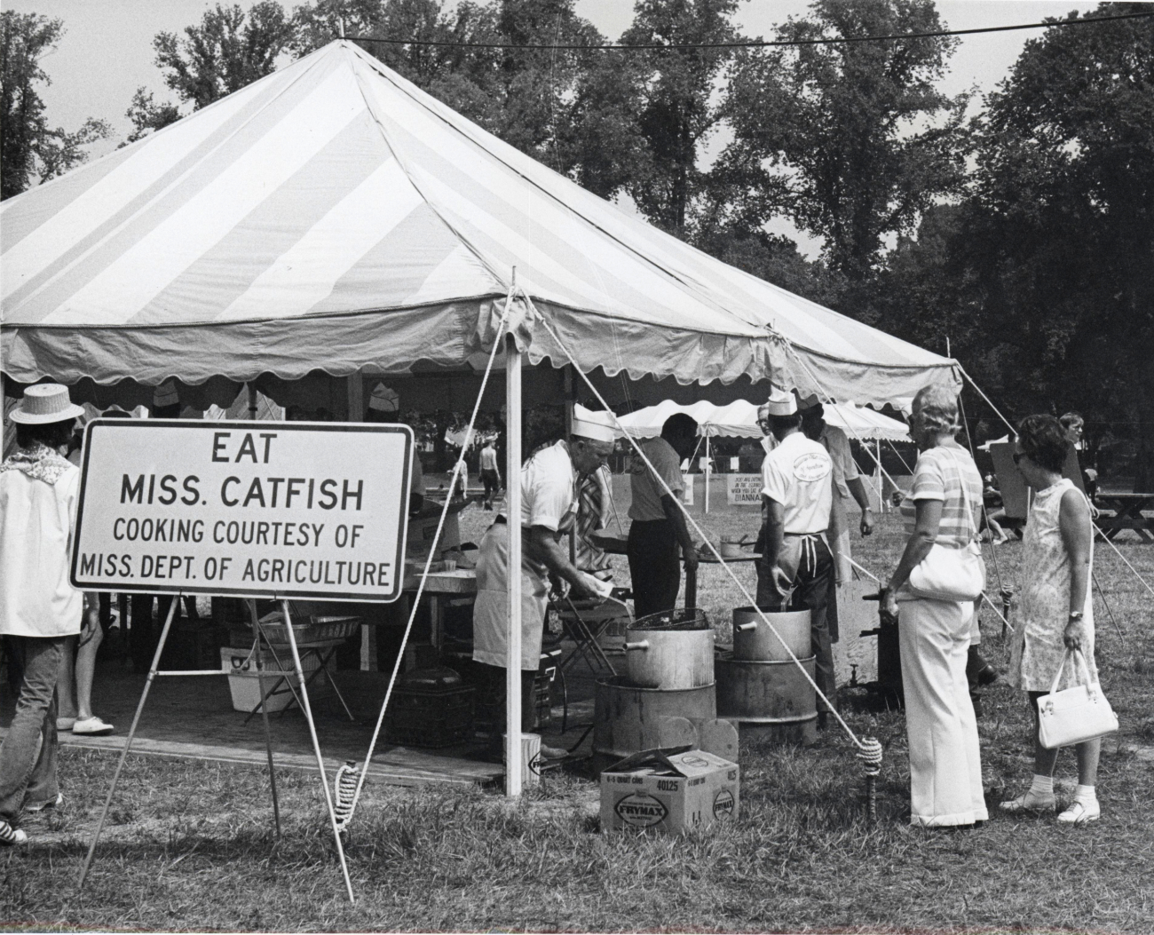 Eat Mississippi Catfish sign