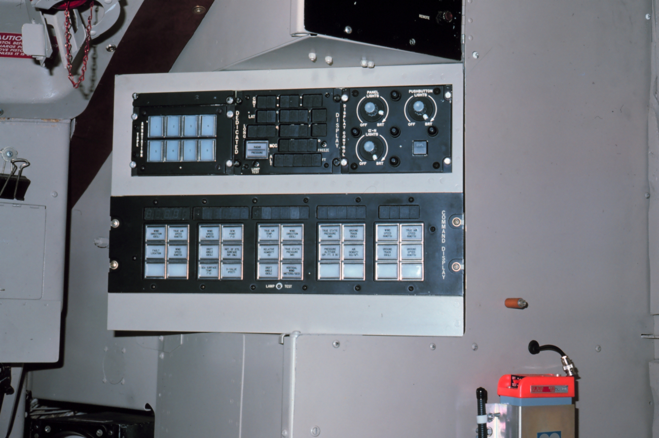 Position and meteorological display unit on NOAA C-130 N6541C
