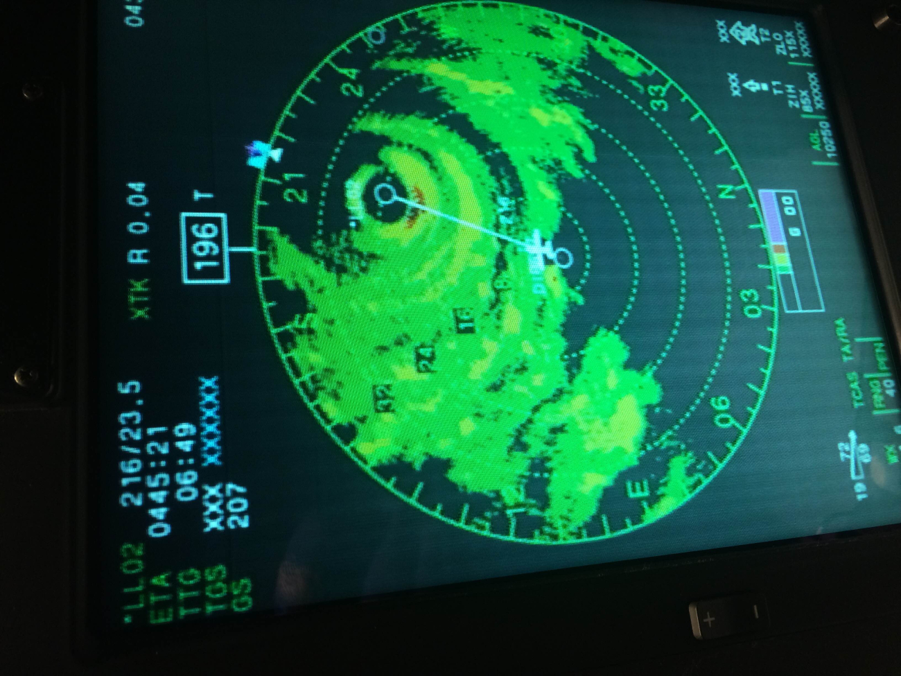P-3 radar view as plane navigates toward eye of storm