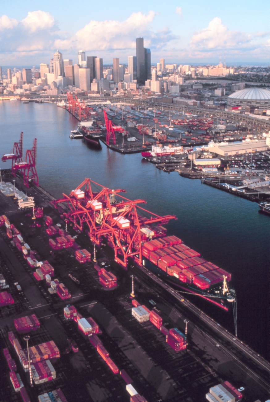 Containership piers in Seattle