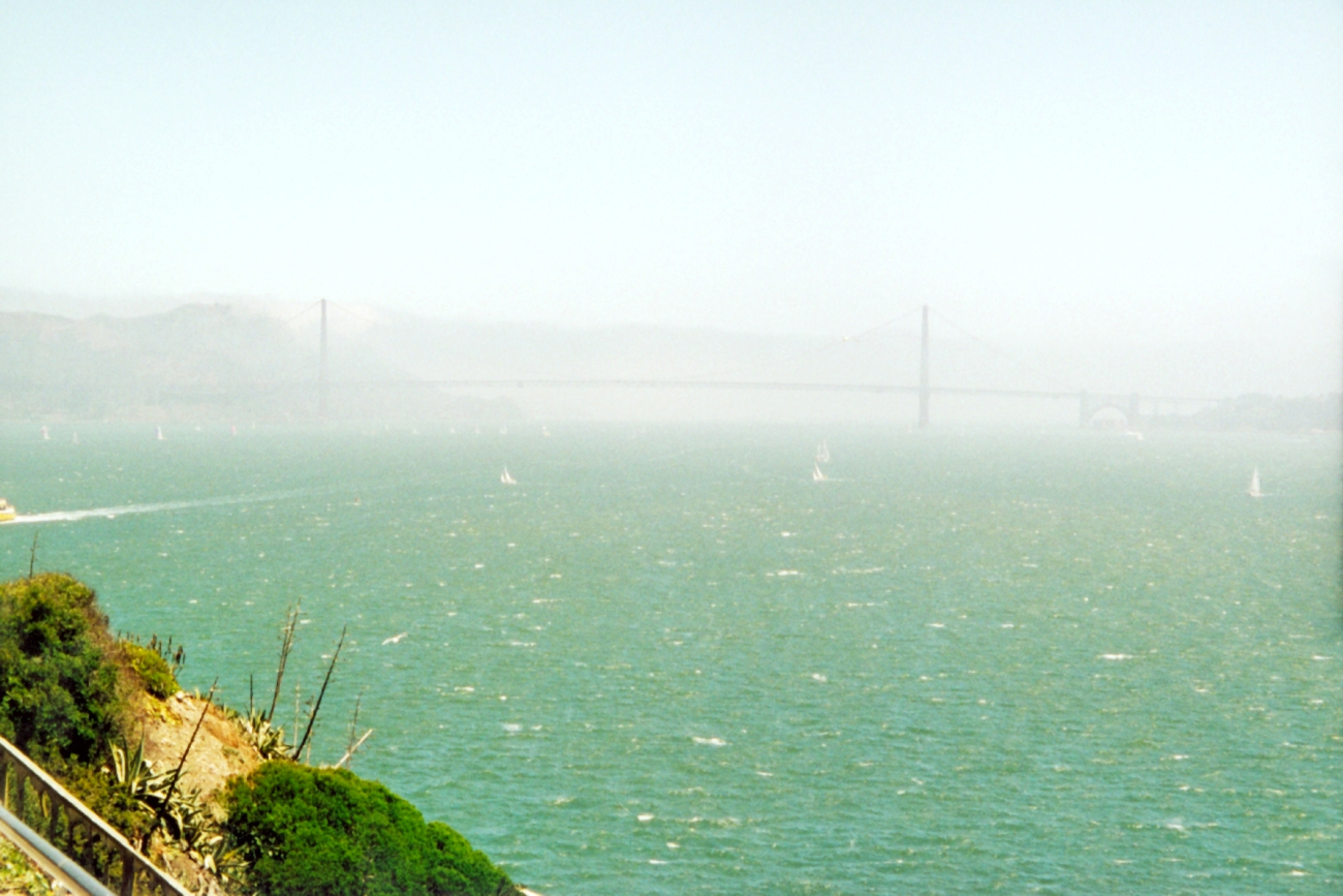 The Golden Gate Bridge on a hazy foggy afternoon