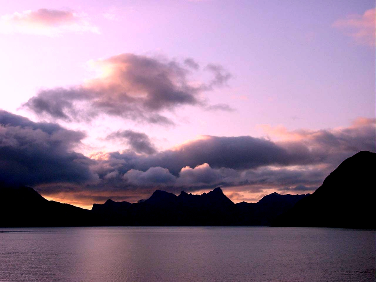 Kuiutka Bay sunset