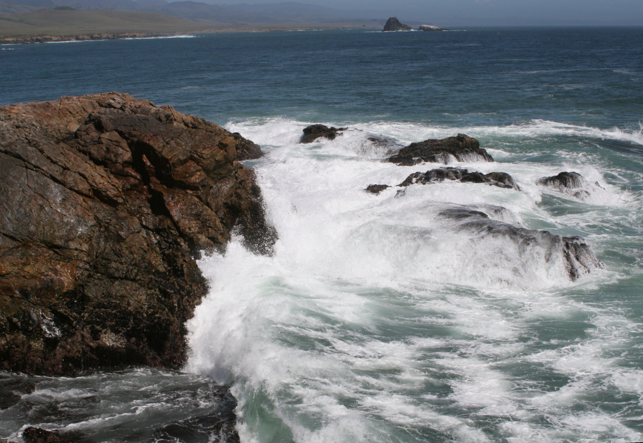 Waves washing over the SE corner of Point Piedras Blancas and looking to theSE