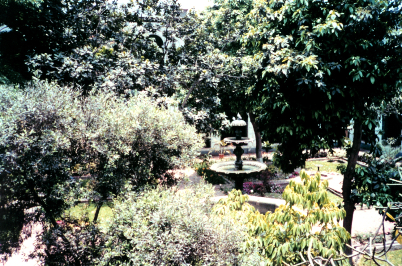 A garden on the grounds of a Lima cathedral