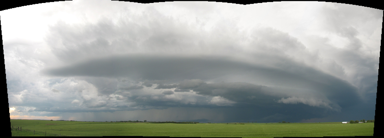 Supercell thunderstorm over the Nebraska plains