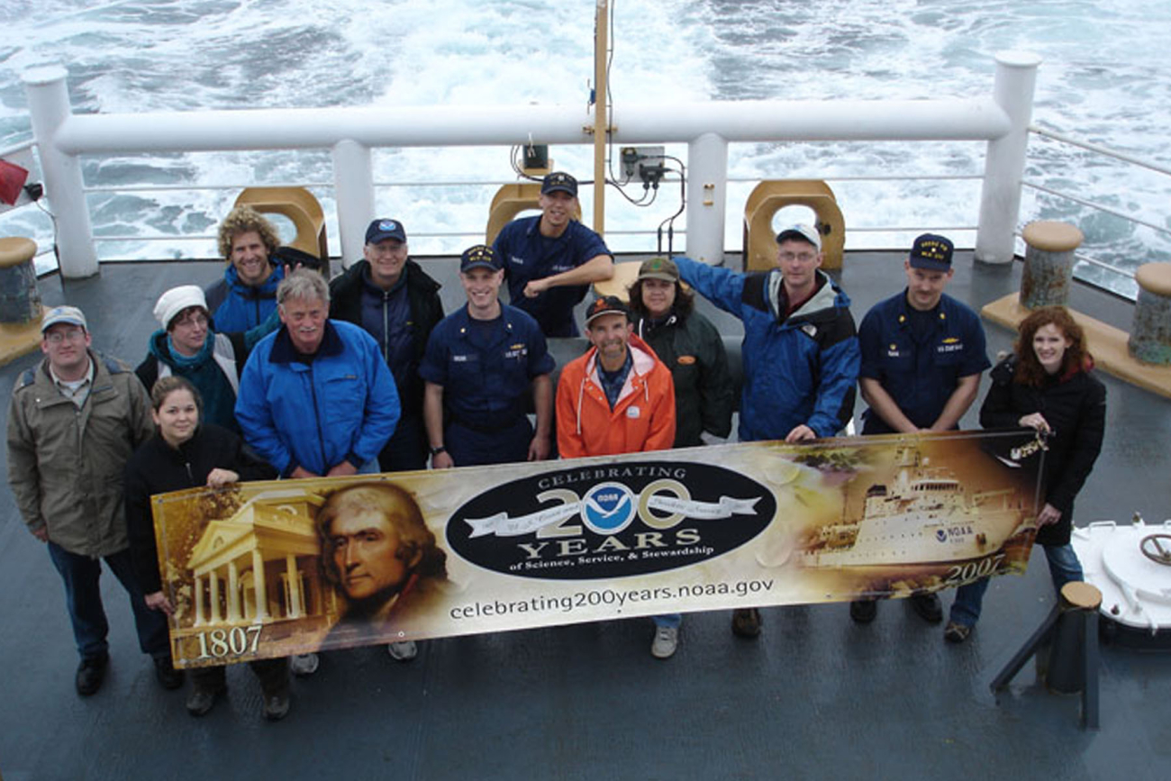 Participants in a NOAA-funded marine debris removal project off the northernOregon coast