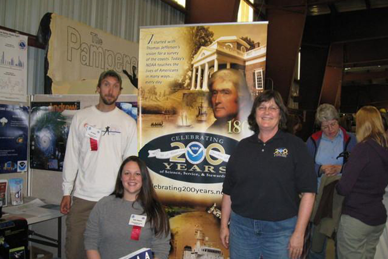 employees from WFO Fairbanks and NOAA/NESDIS CDAS (Command and DataAcquisition Station) staffed a booth at the Tanana Valley State Fair