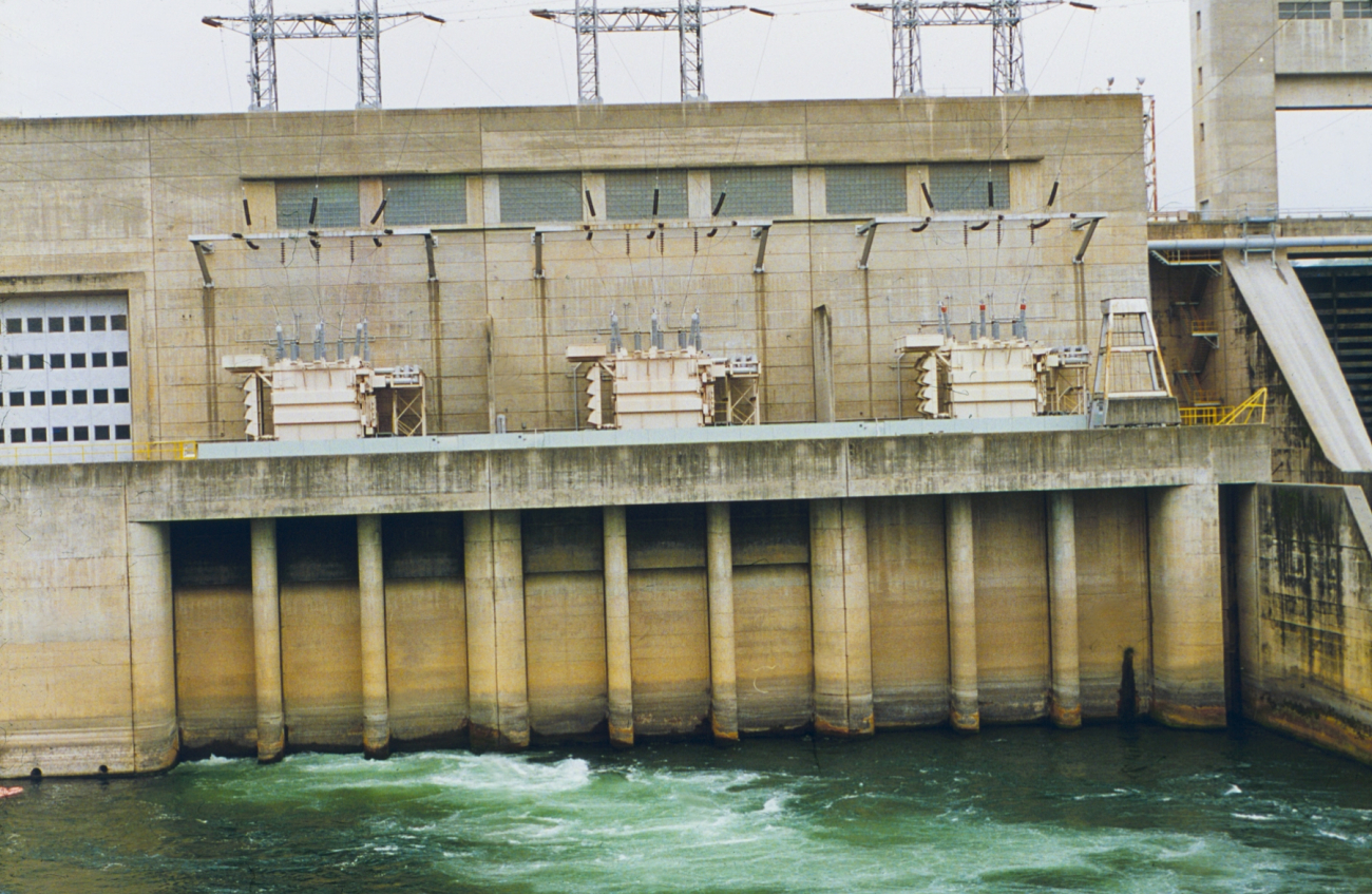 Keswick Dam on the Sacramento River, three generators