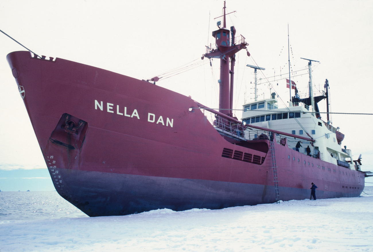 MV Nella Dan