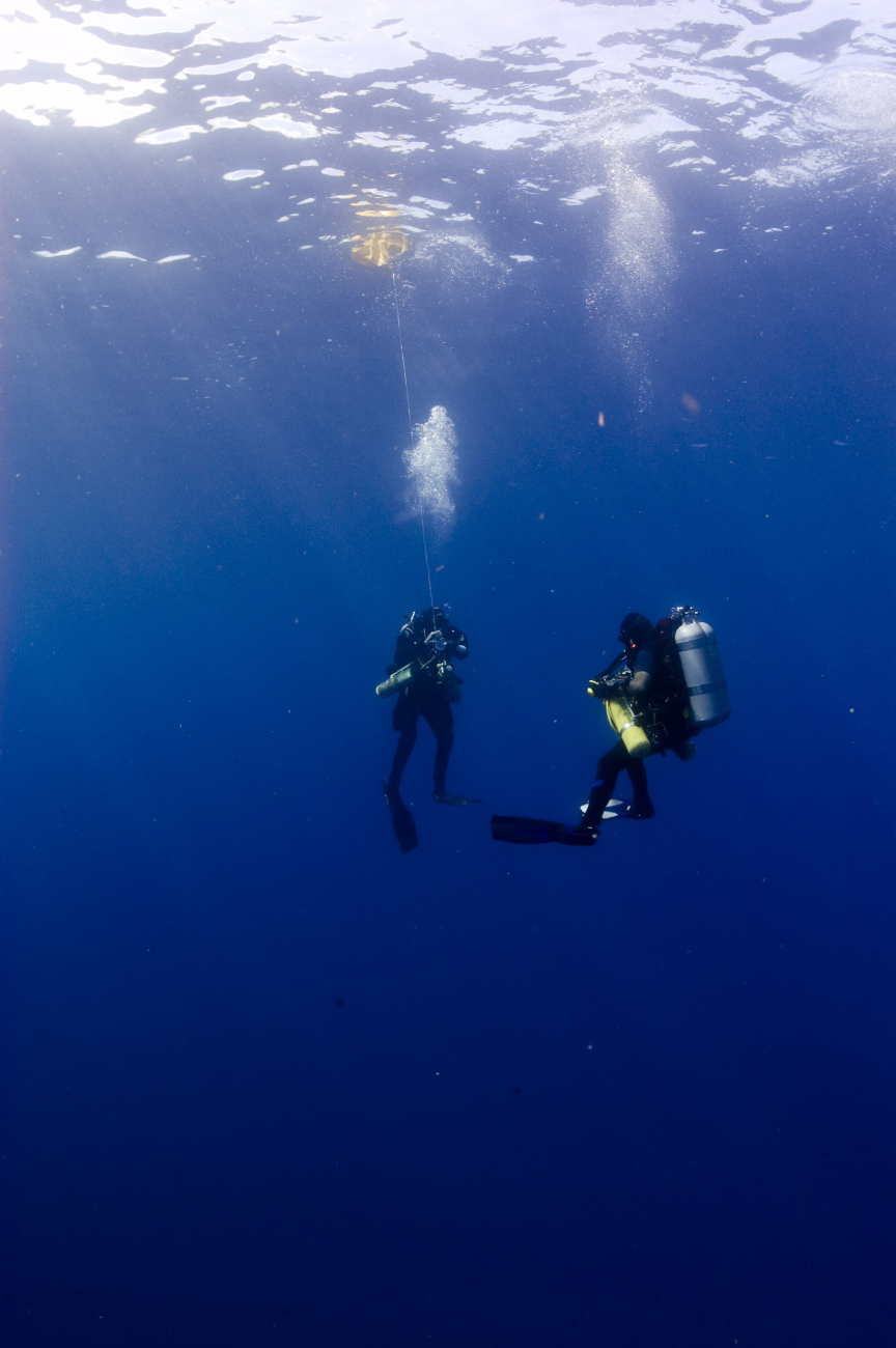 Diving archaeological team descending to the remains of the NORTHERN LIGHT