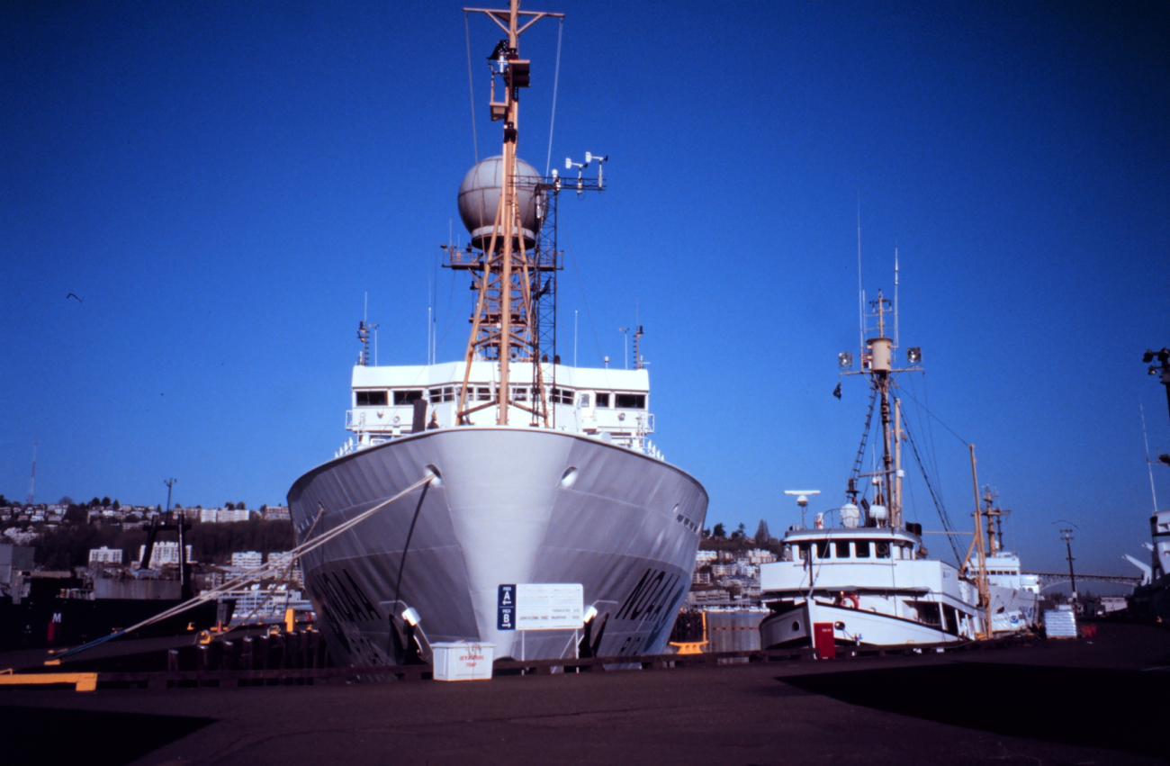 The bow of the NOAA Ship RONALD H