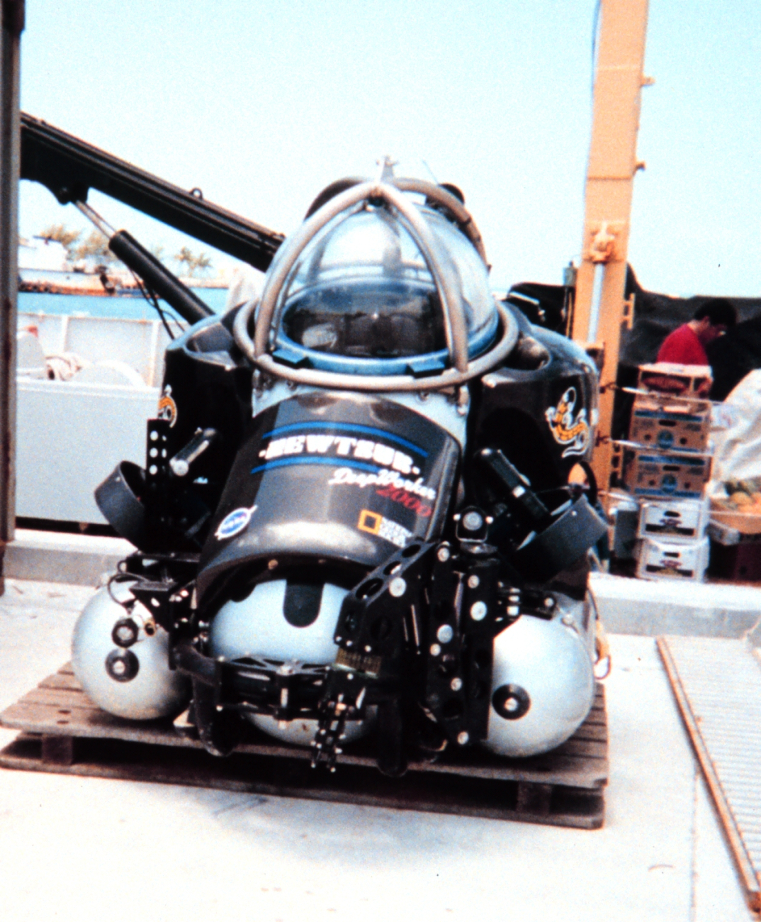 Deep Worker 2000 -- one man mini-sub deployed from McARTHUR during SustainableSeas Expedition