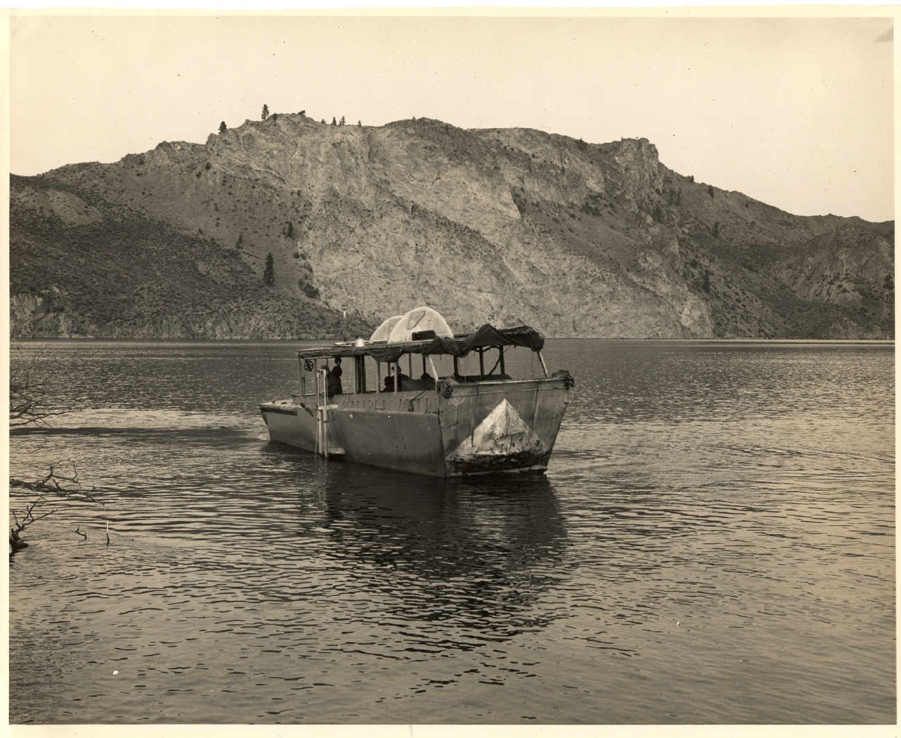 Makeshift survey launch operating on Lake Roosevelt, the Grand Coulee Dam