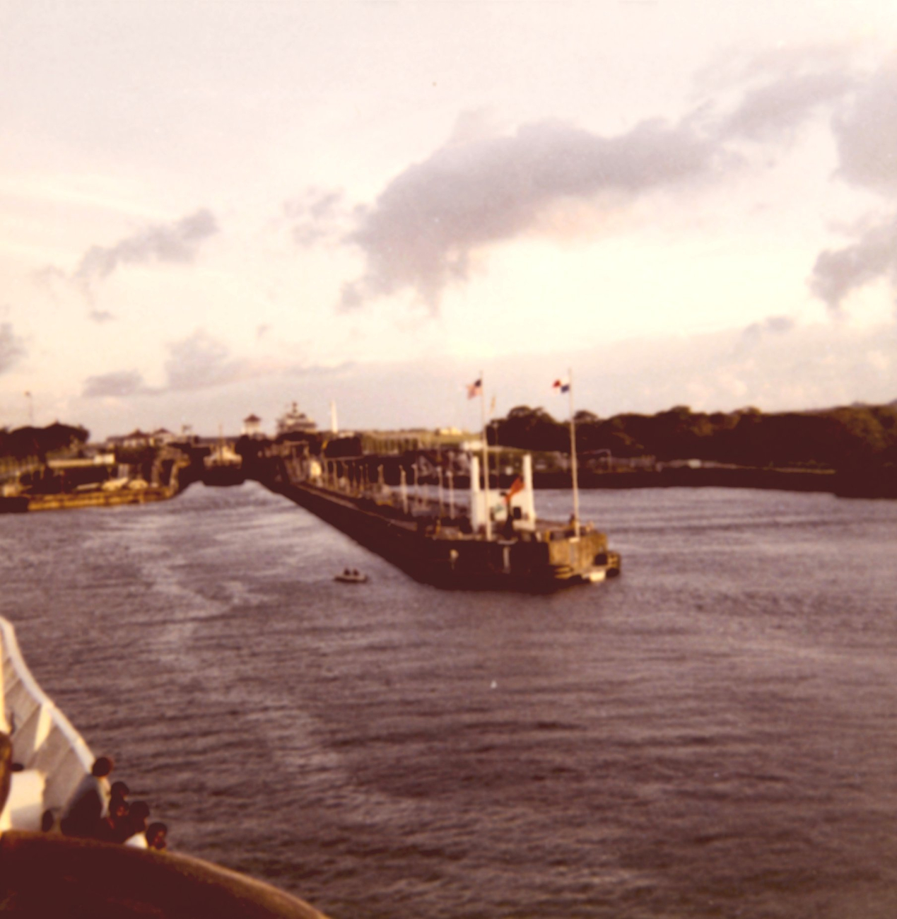 NOAA Ship DISCOVERER entering the Panama Canal