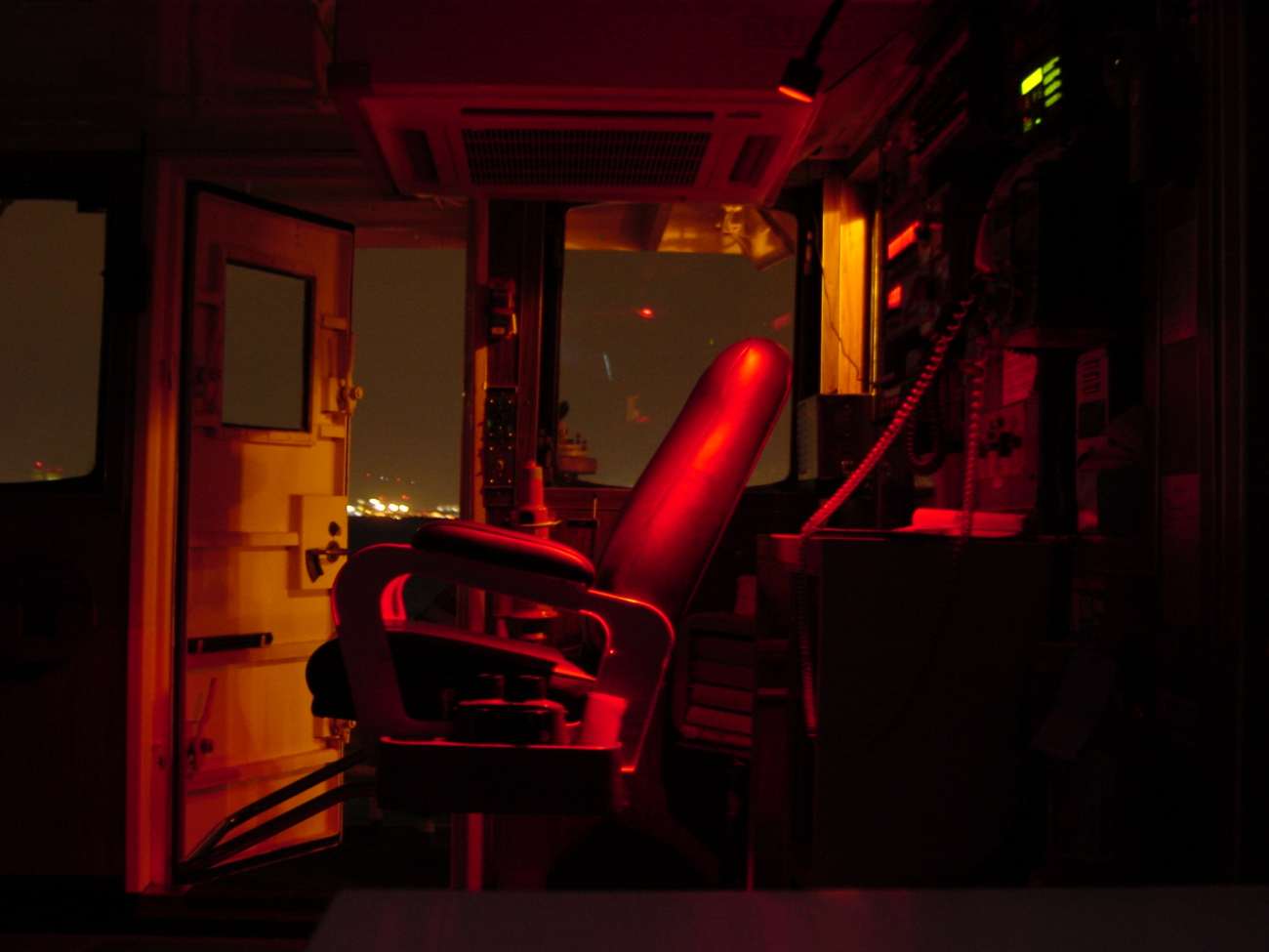 Captains chair and red light on the bridge of the WHITING