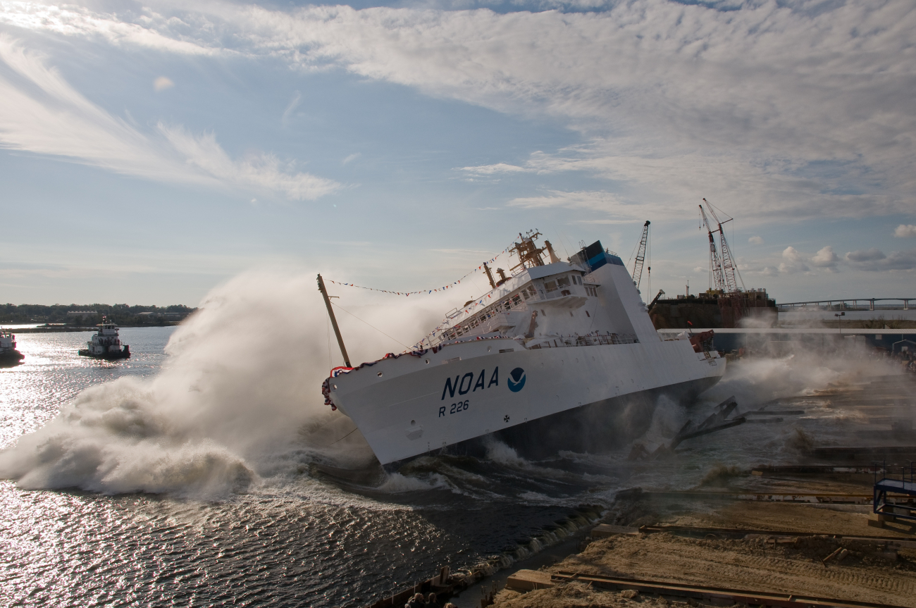 The NOAA Ship PISCES is launched at VT Halter Marine, Inc