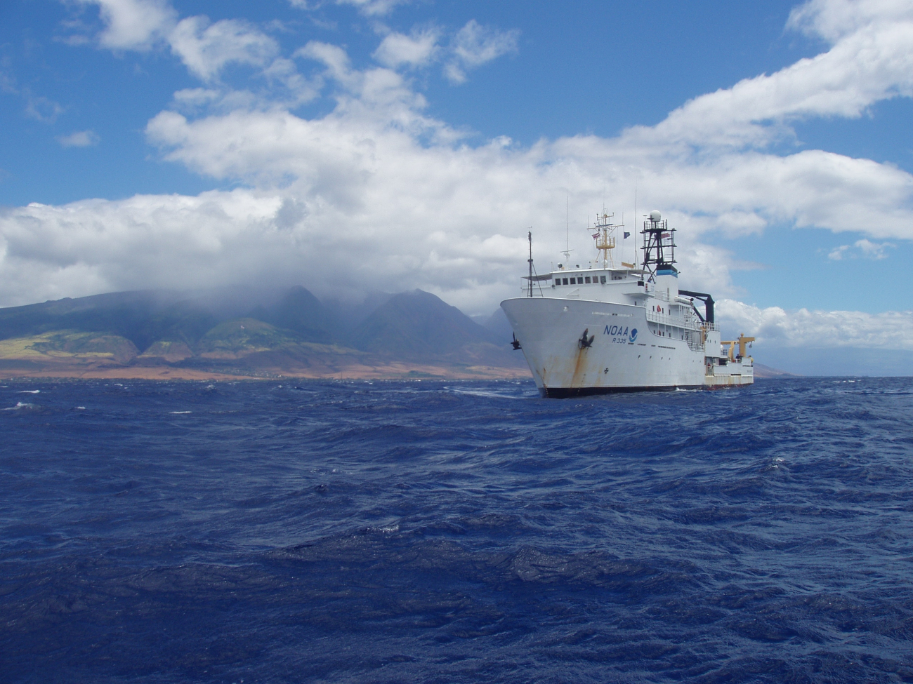 NOAA Ship OSCAR ELTON SETTE during a lull in diving operations