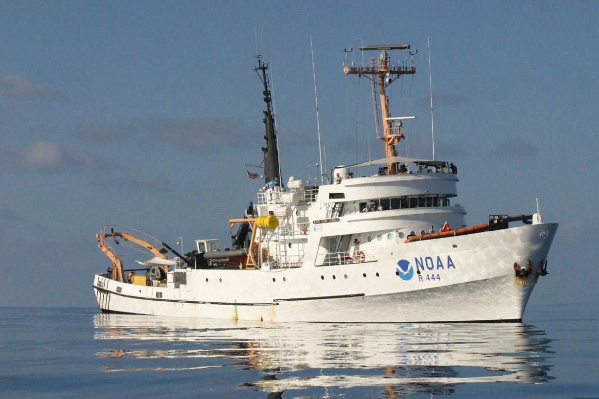 NOAA Ship DAVID STARR JORDAN