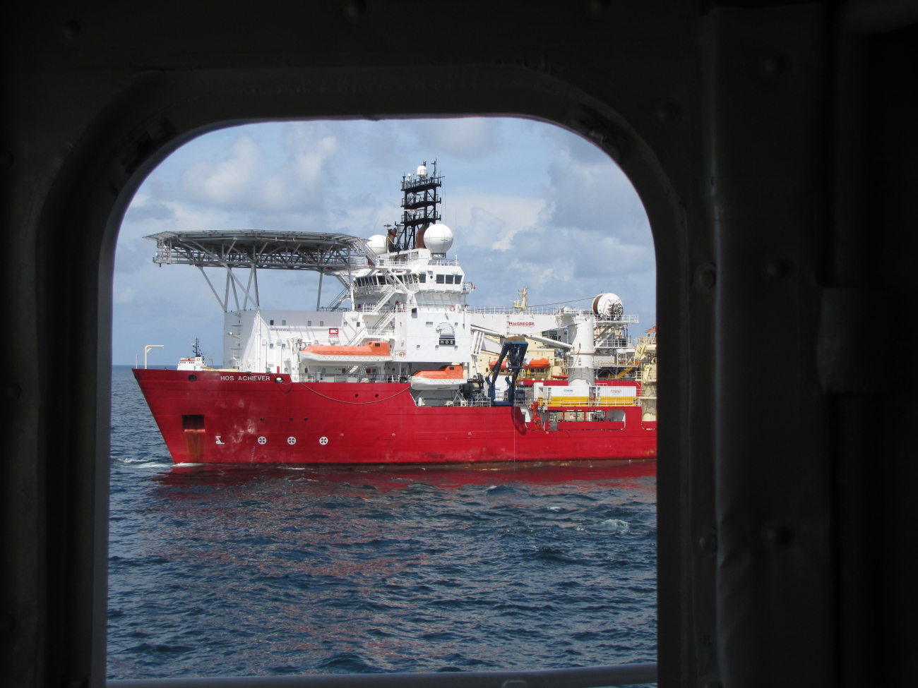 A view of the proximity of oil field work vessels from the bridge of theNOAA Ship PISCES during operations at the Deepwater Horizon oil spill site