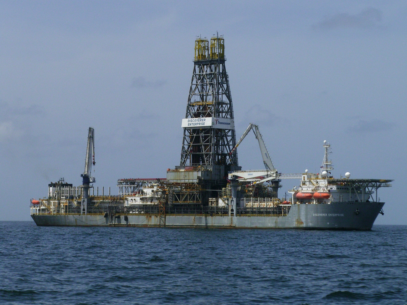 The drill ship DISCOVERER ENTERPRISE seen in the Gulf of Mexico